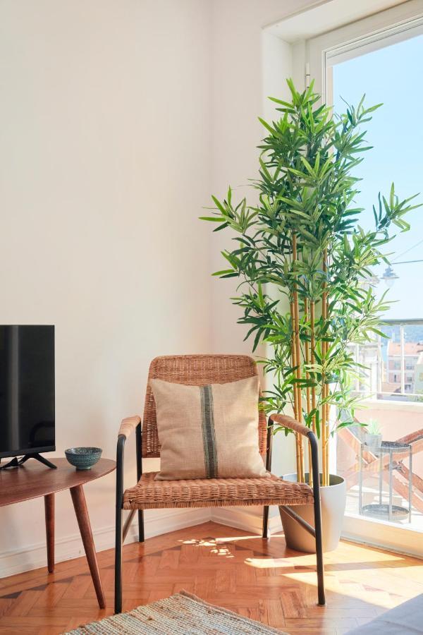 Enjoy The Sunny Balcony, By Timecooler Apartment Lisbon Exterior photo